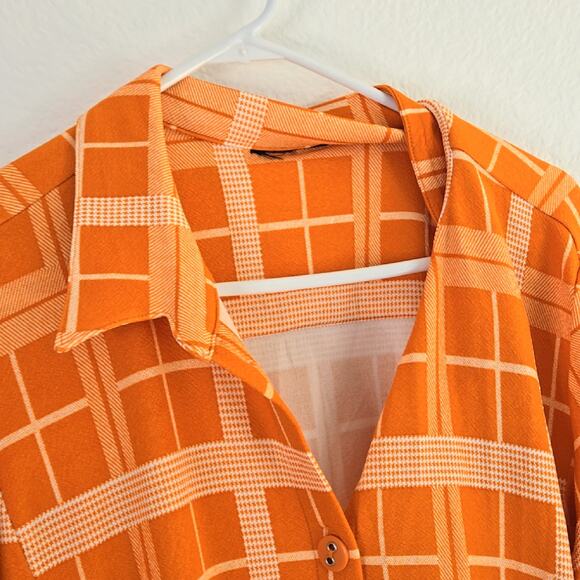 Attitudes by Renee Women’s Regular Button Front Swing Shirt - Picture 3 of 6